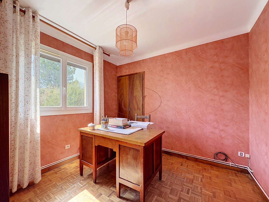 Maison plain pied 4 faces 100m2 - parcelle 3106m2 encore constructible - ( villelongue-dels-monts ) - photo 16