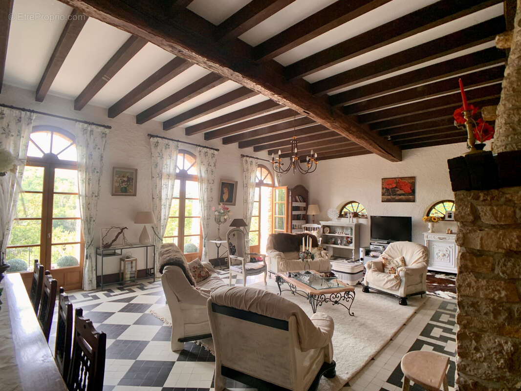 Maison à BUSSEAUT