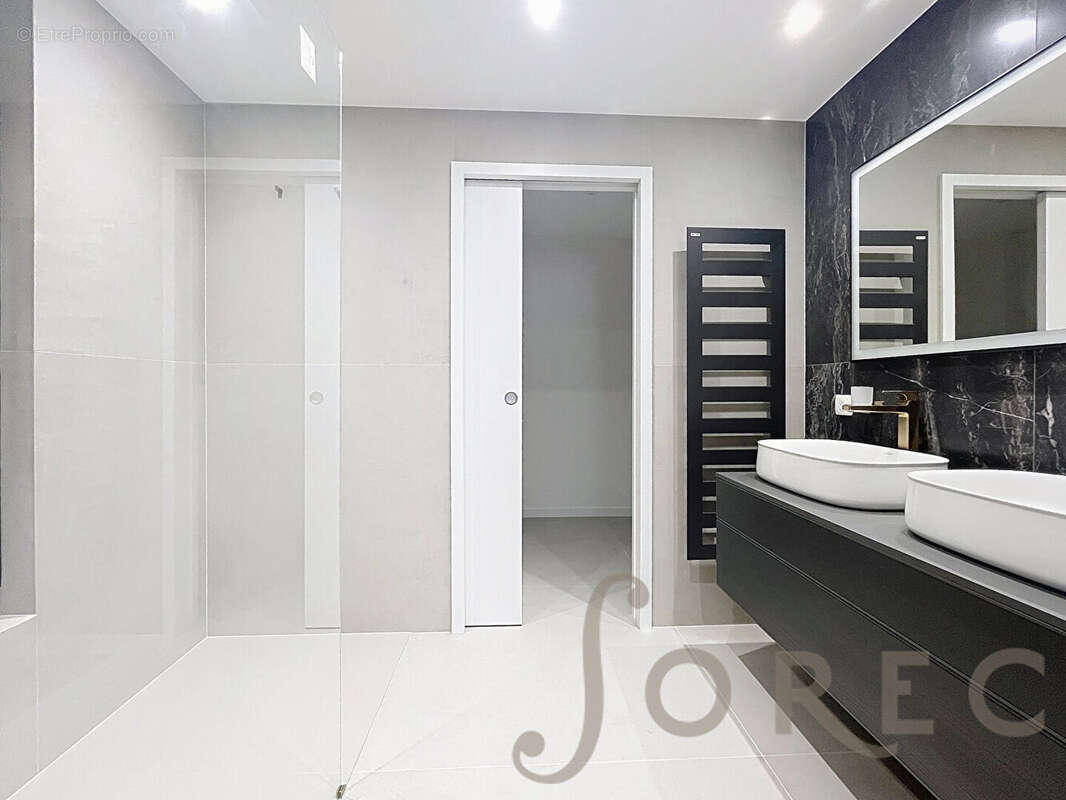 Appartement d'exception - Résidence neuve haut standing à Metz centre - F5 - 3 chambres - Garage - Terrasse - photo 13