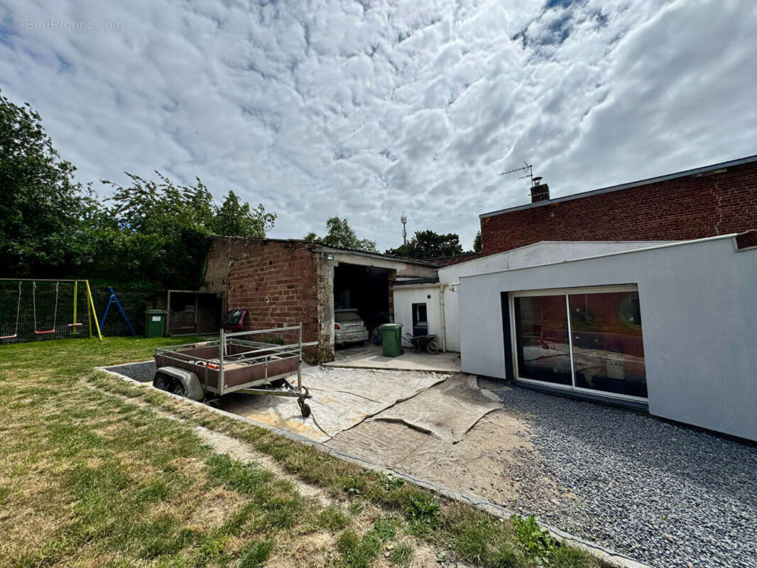 Maison à CALONNE-RICOUART