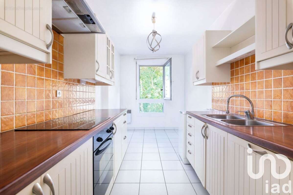 Photo 6 - Appartement à VILLEURBANNE