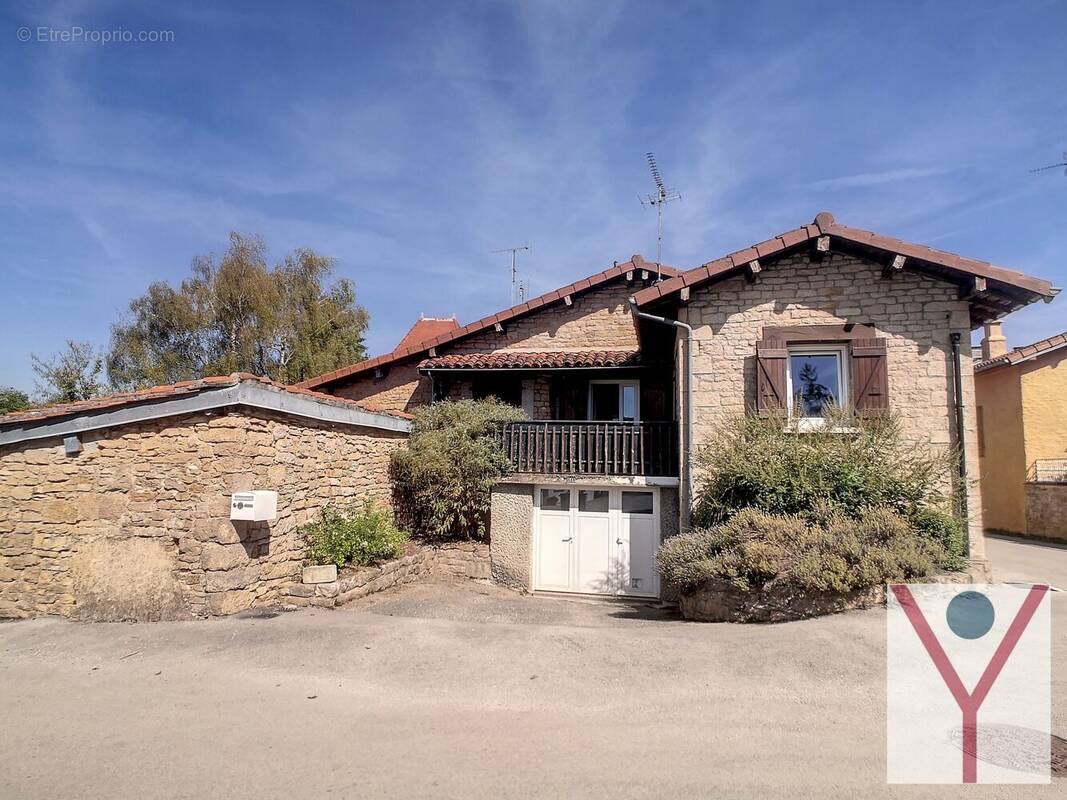 Maison à SAINT-AMOUR