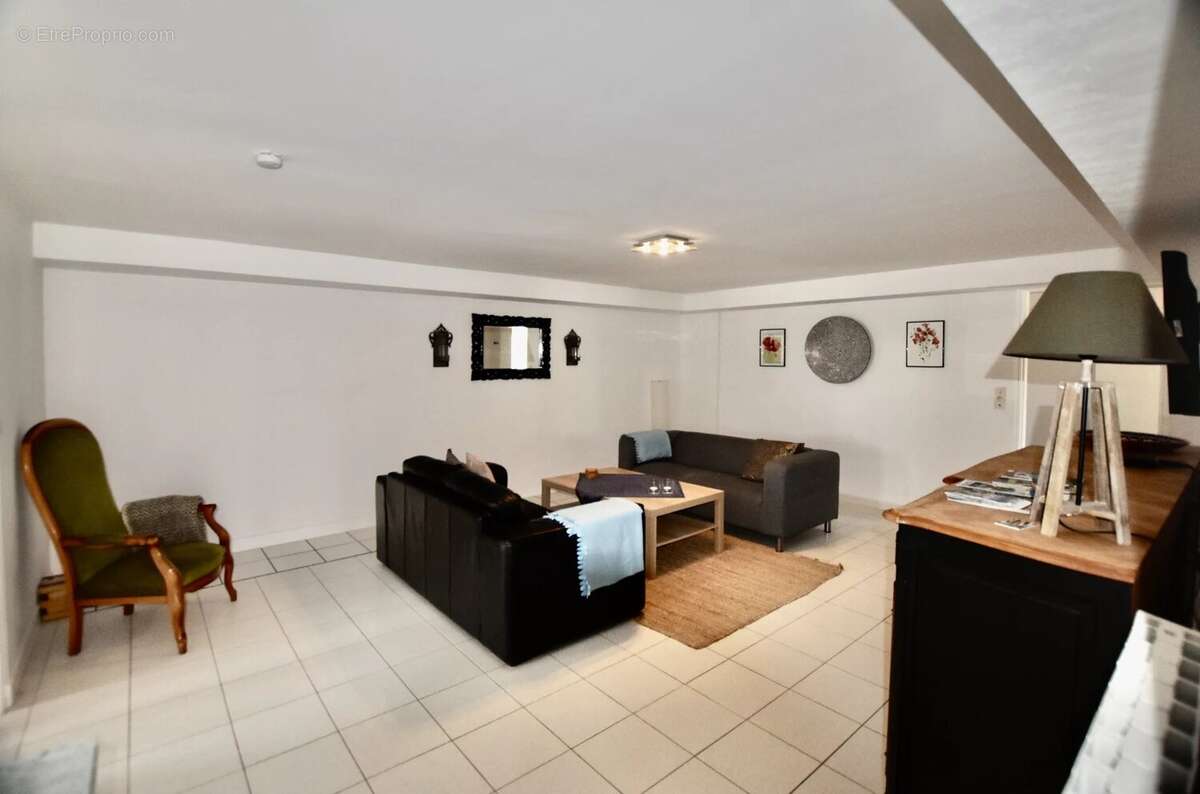 Superbe maison de village de 4/5 chambres avec 2 gîtes et une fabuleuse piscine - photo 11