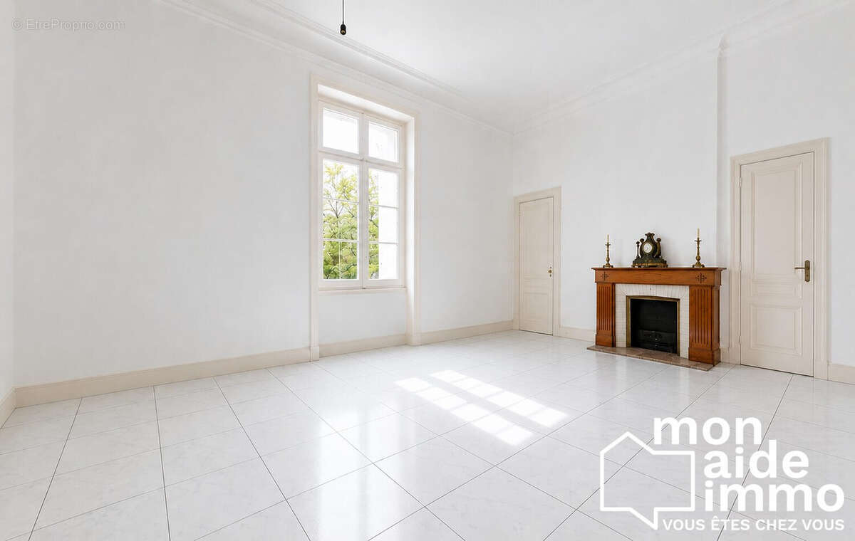 Appartement à CADAUJAC