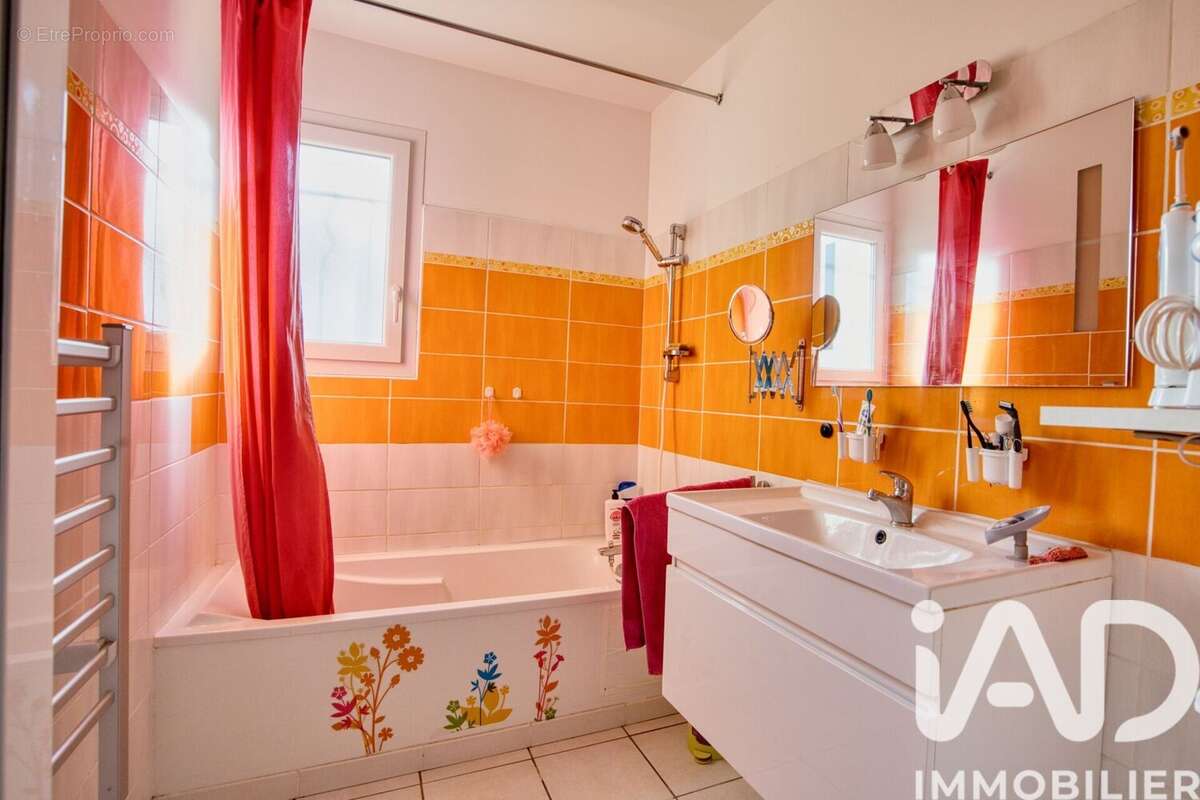 Photo 9 - Maison à PEZILLA-LA-RIVIERE