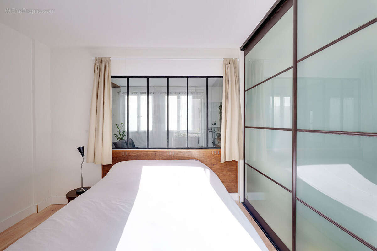 Appartement à PARIS-10E