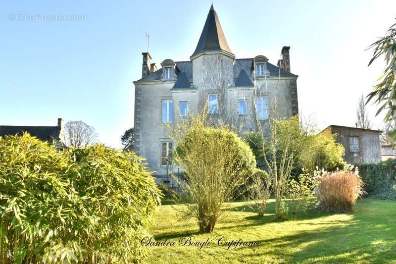 Maison à SOULGE-SUR-OUETTE