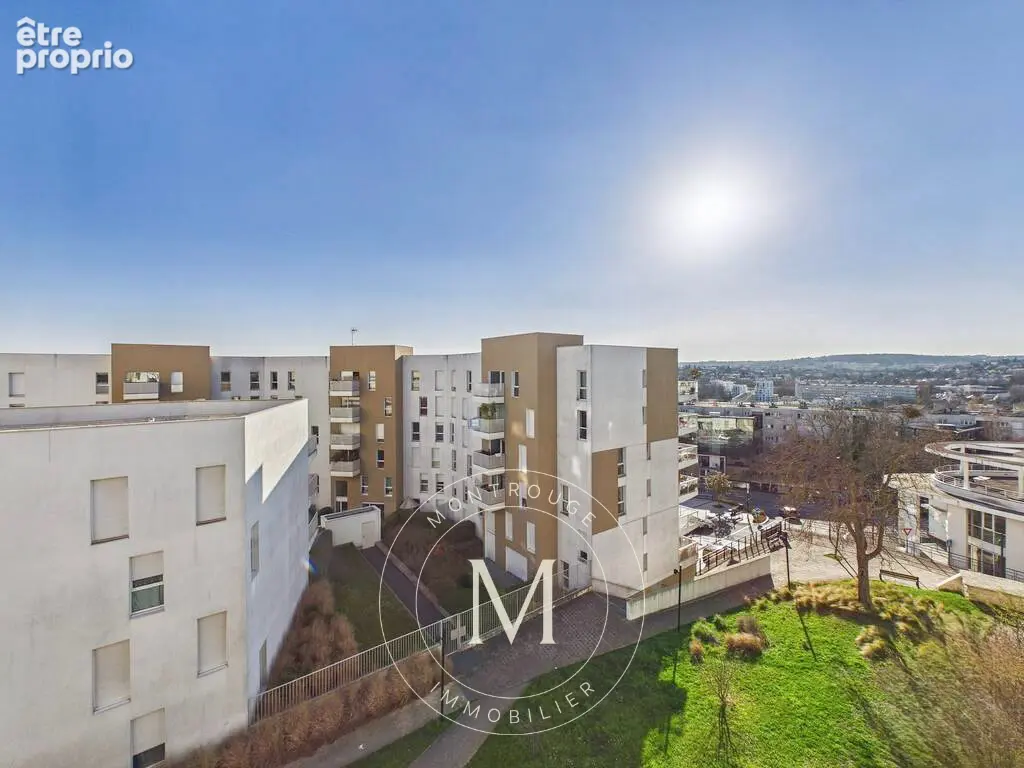 Appartement Bagneux 4 pièces / PARKING / CAVE - photo 2