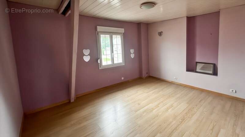 Maison à vendre 9 pièces JUNIVILLE (08) - photo 12
