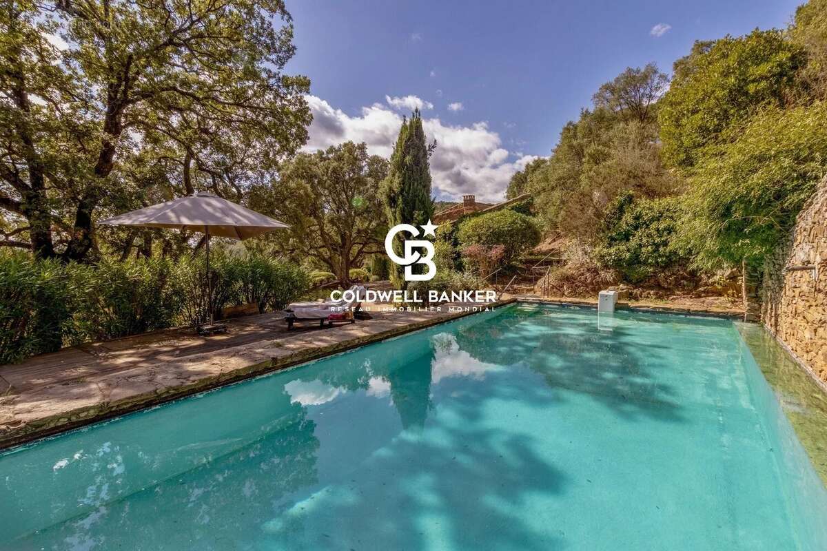 Maison à LA GARDE-FREINET