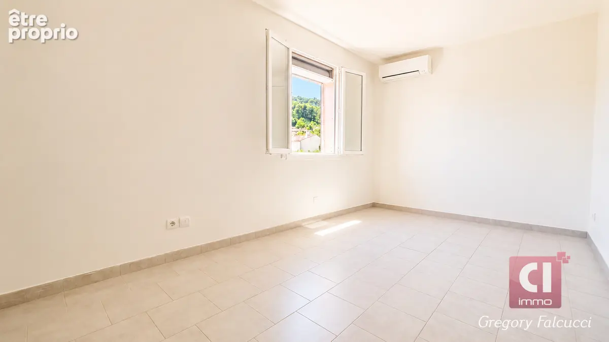 Villa récente 88 m² - Piscine chauffée - 3 chambres - Sans vis-à-vis - Carnoules - photo 7