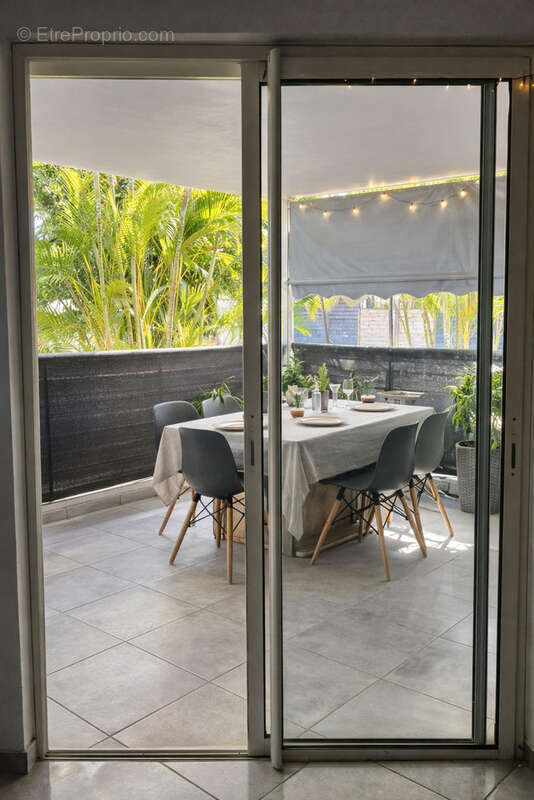 Appartement à LES ABYMES