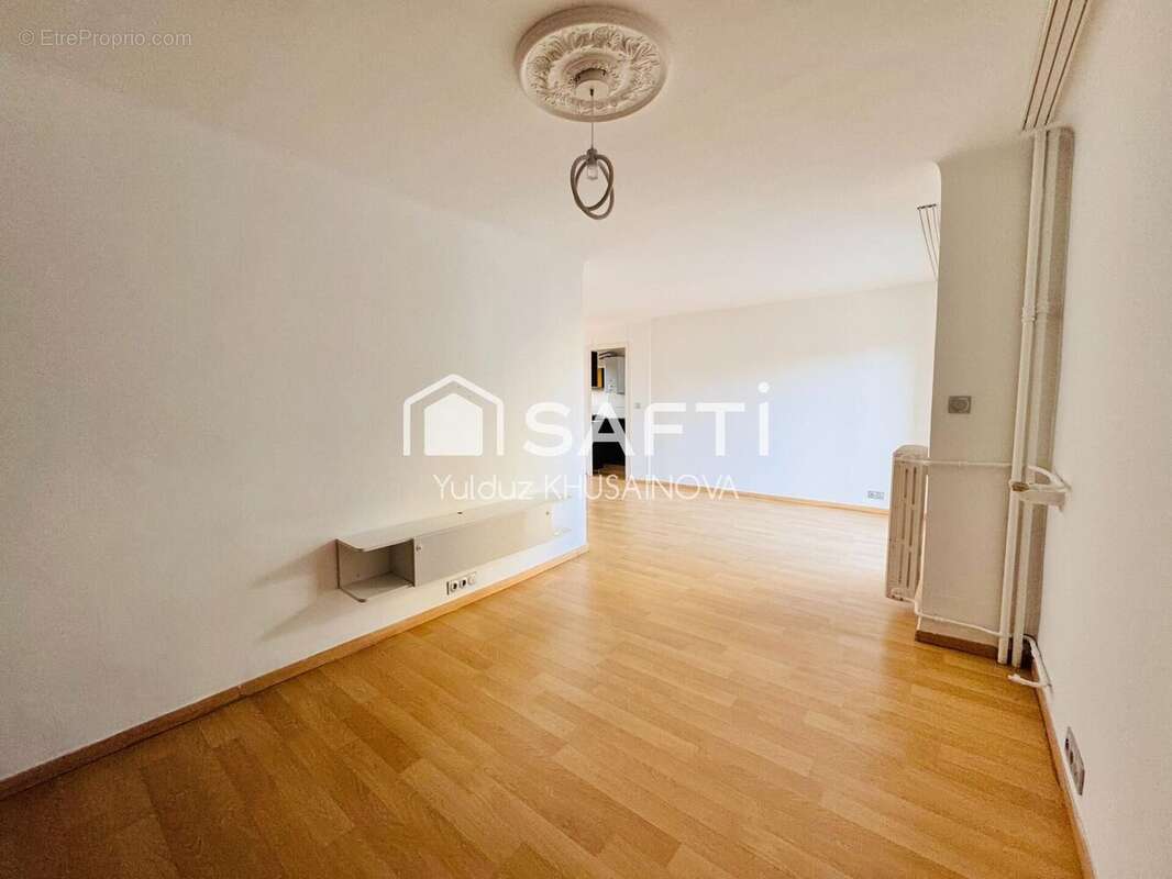 Photo 2 - Appartement à MARSEILLE-13E