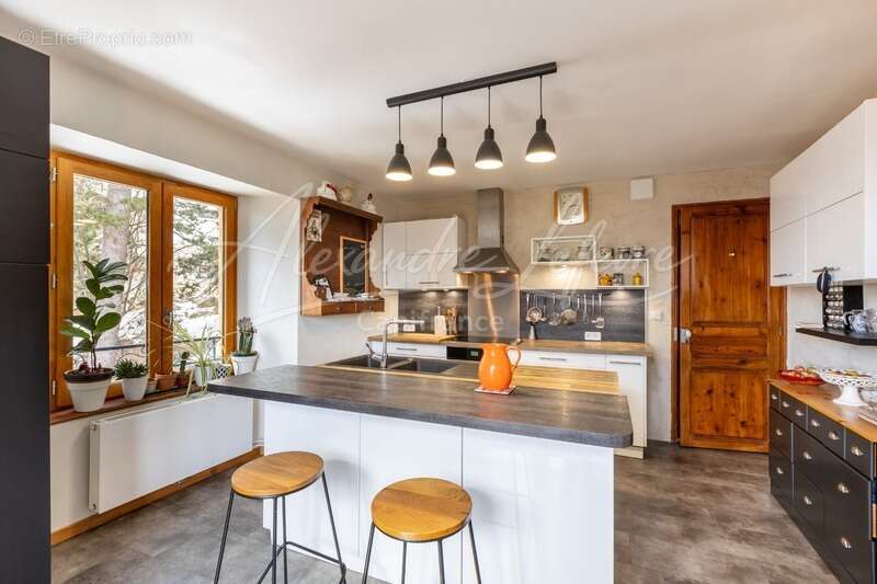 Maison à FONT-ROMEU-ODEILLO-VIA