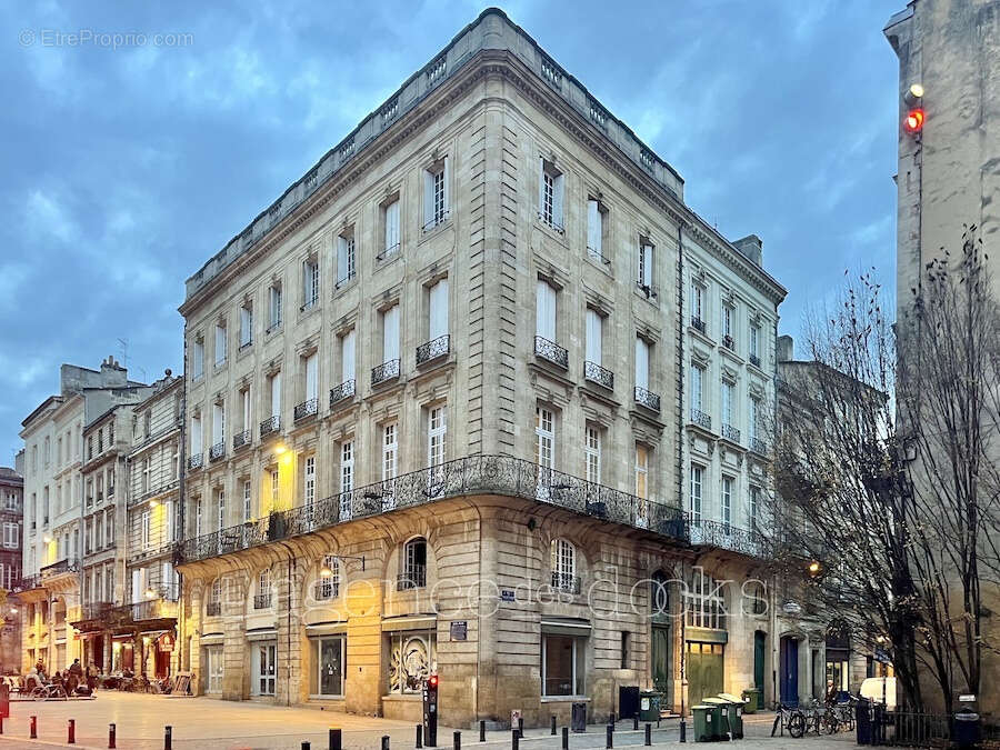  bordeaux st pierre - super duplex lumineux - secteur place du palais - photo 15
