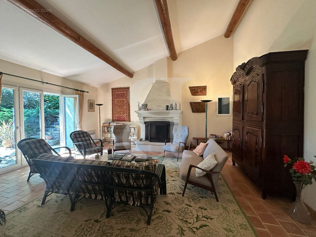 Maison à VAISON-LA-ROMAINE