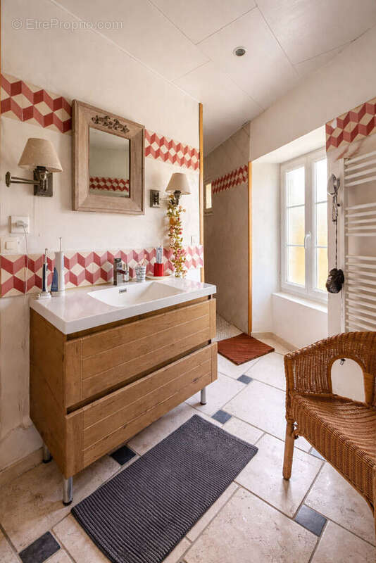 Maison à SAINTE-SOULLE