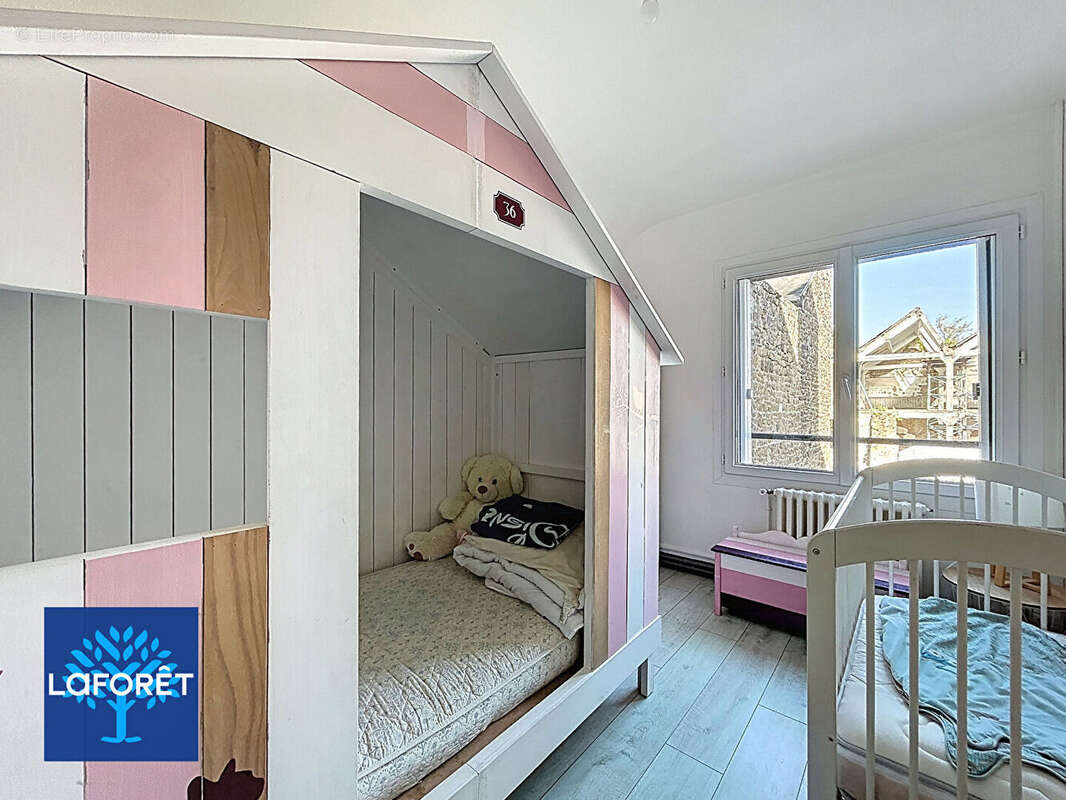 Appartement à FOUGERES