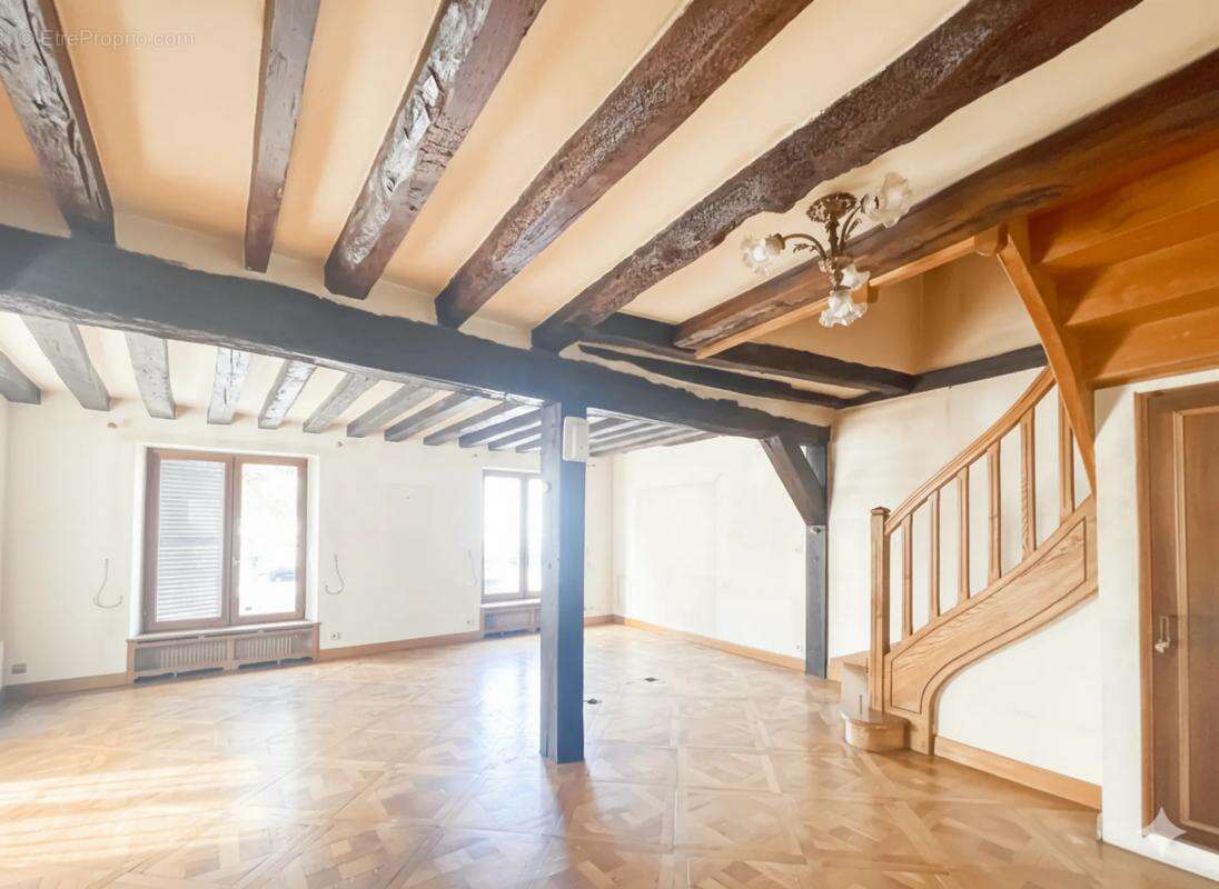 Maison à LA FERTE-ALAIS