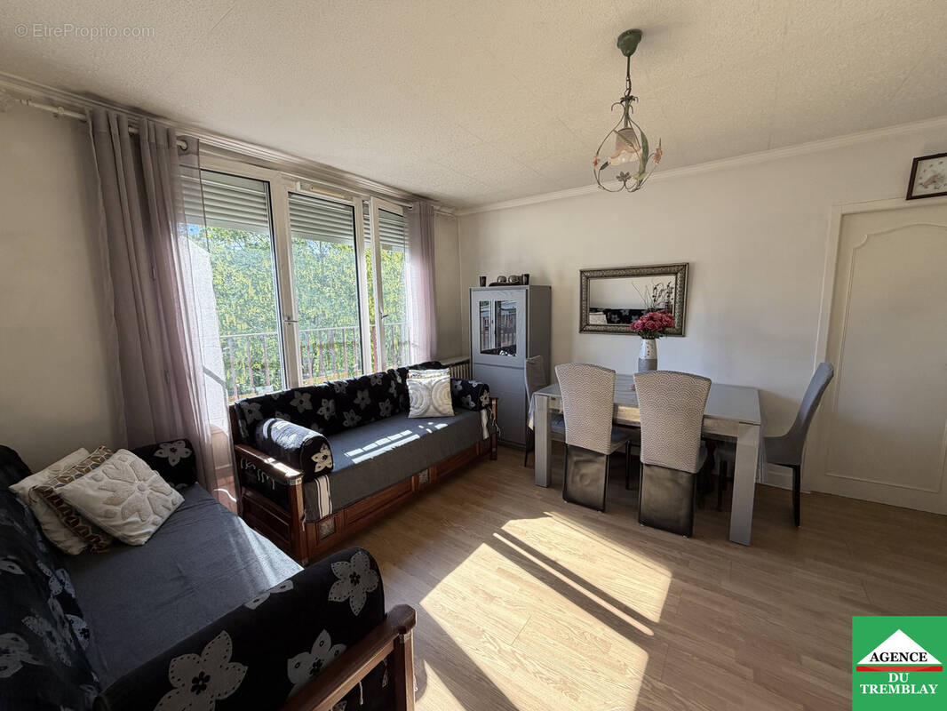 Appartement à SAINT-MAURICE