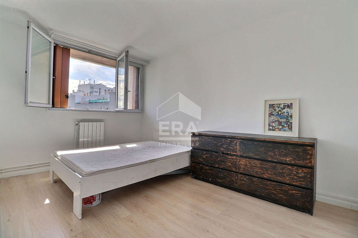 Appartement à AUBERVILLIERS
