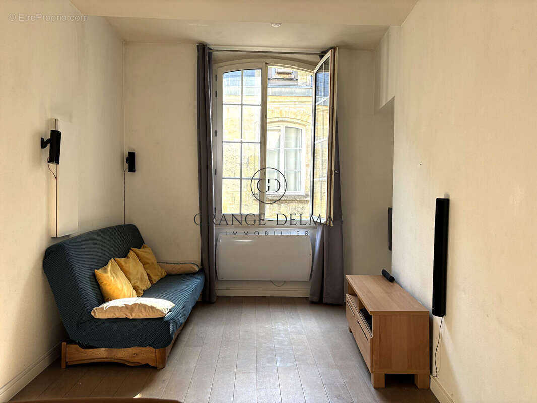Appartement duplex immeuble pierre - HYPER CENTRE - photo 3