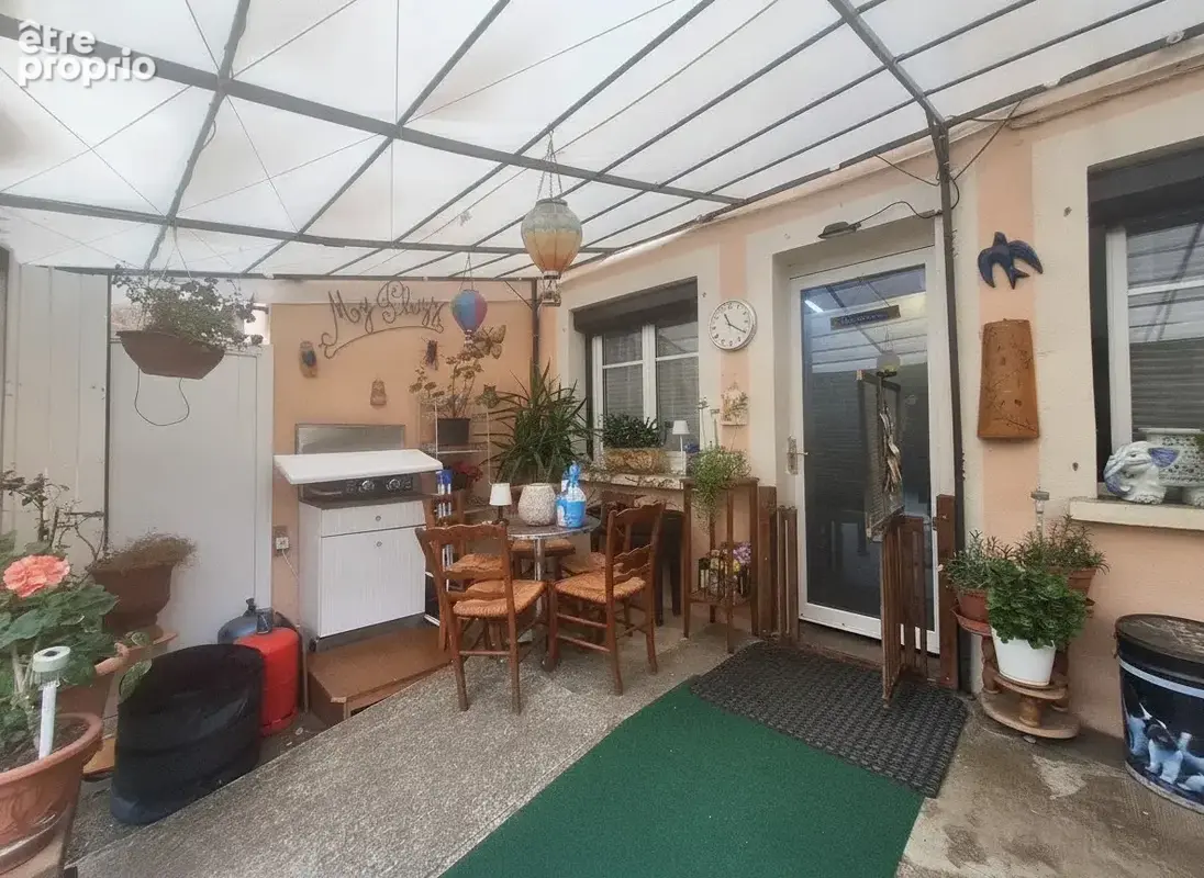 Covered terrace