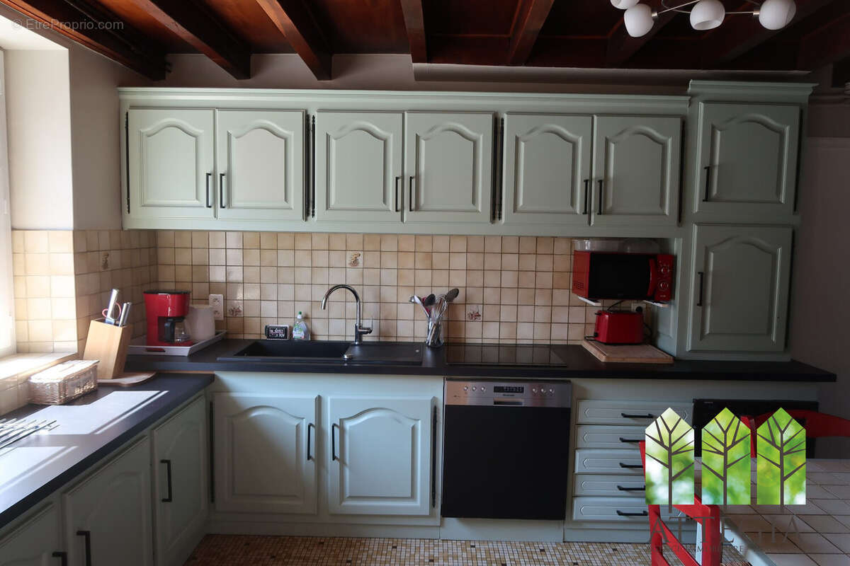 Maison à LE BOURG-D'HEM