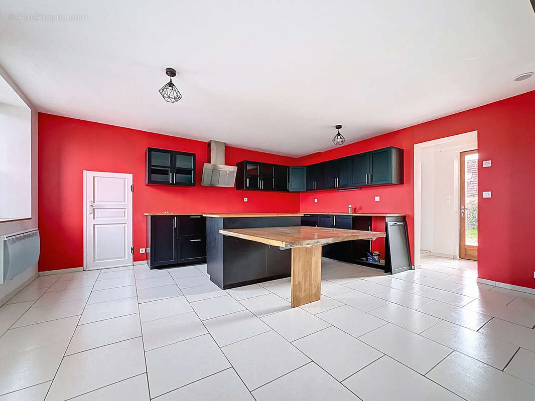 Maison à MONTMIRAIL