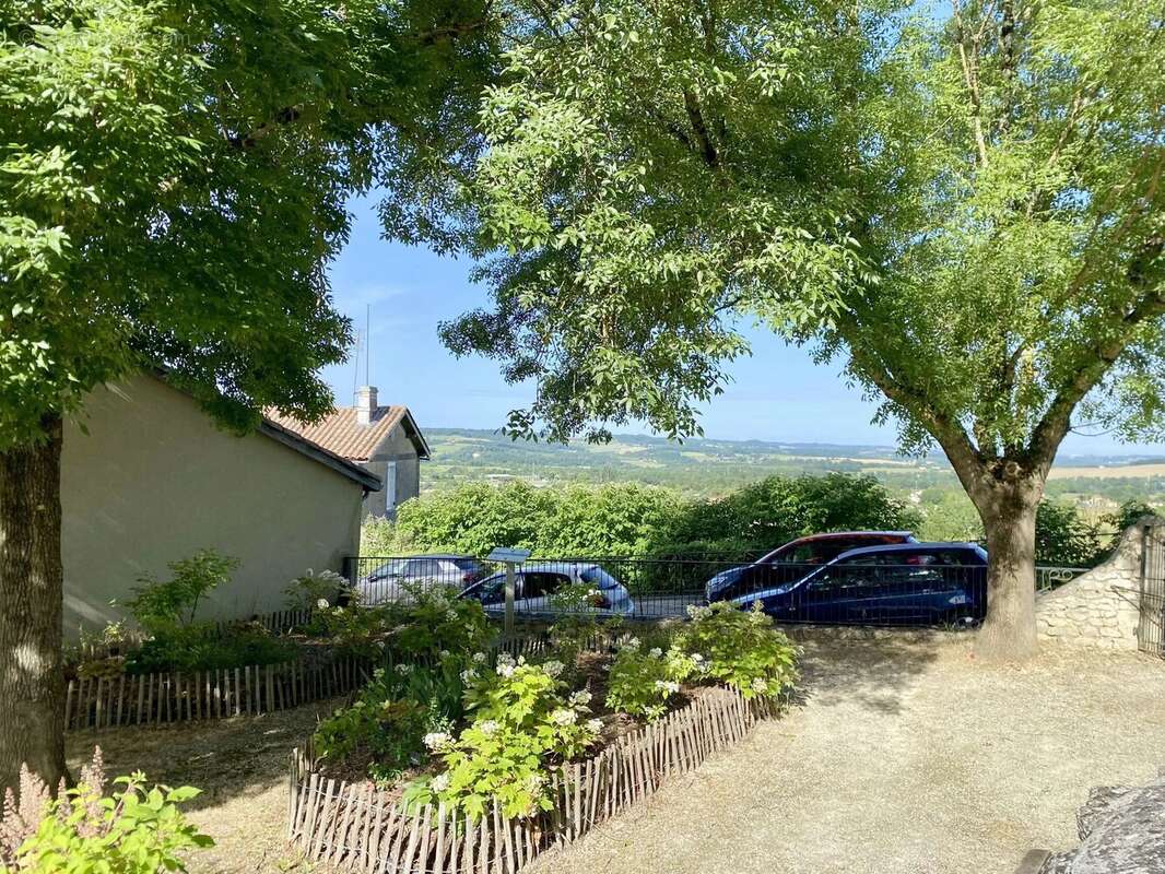 Appartement à MONFLANQUIN
