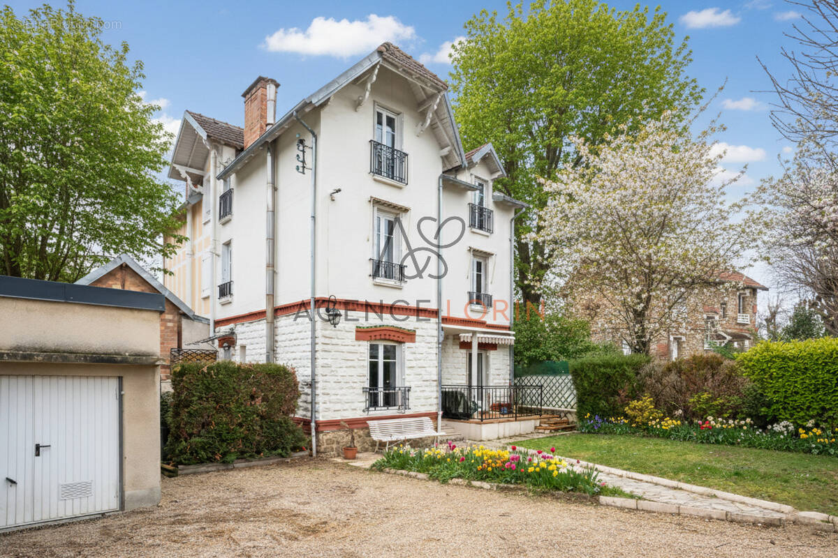 Maison à LE VESINET