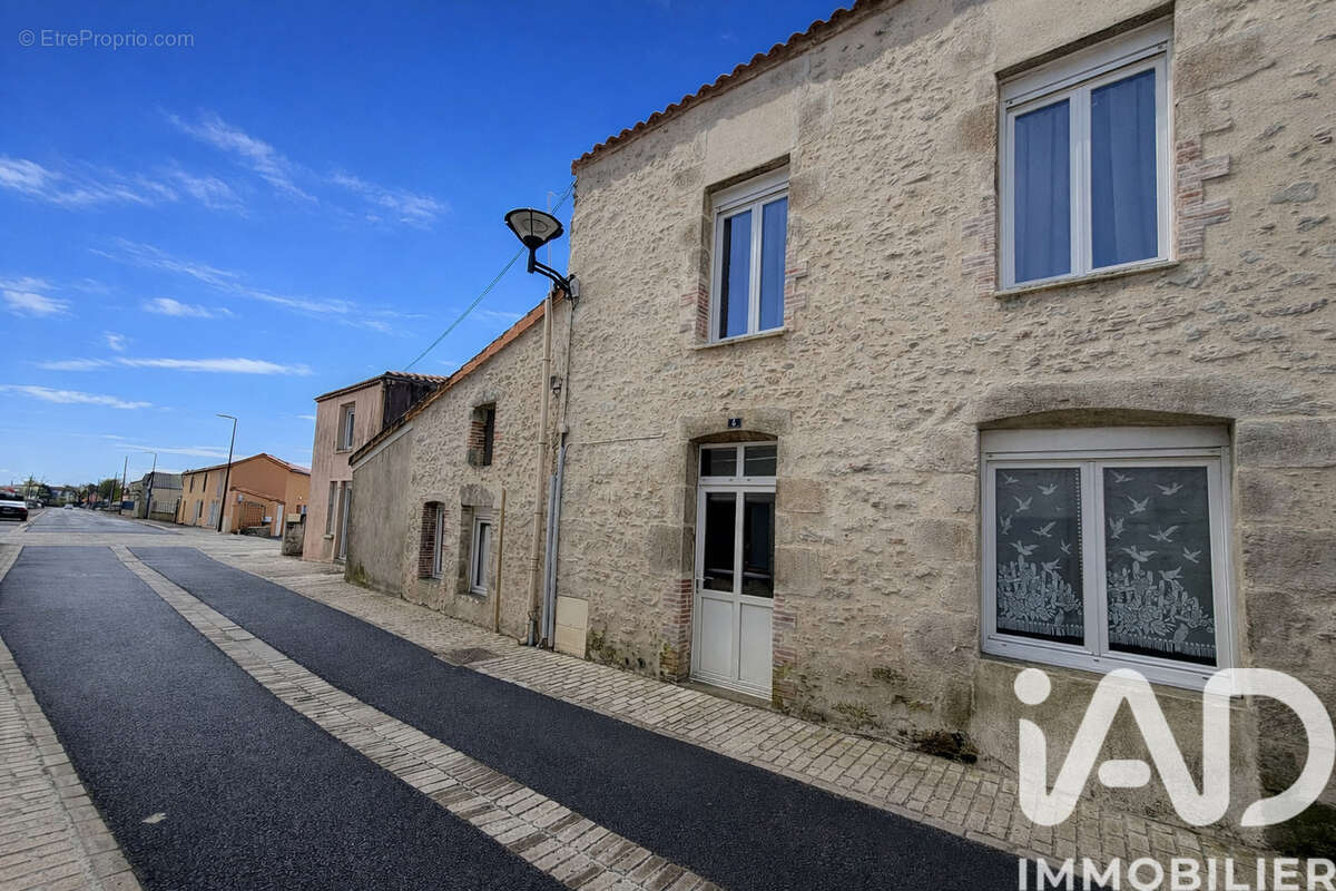 Photo 2 - Maison à BEAUREPAIRE