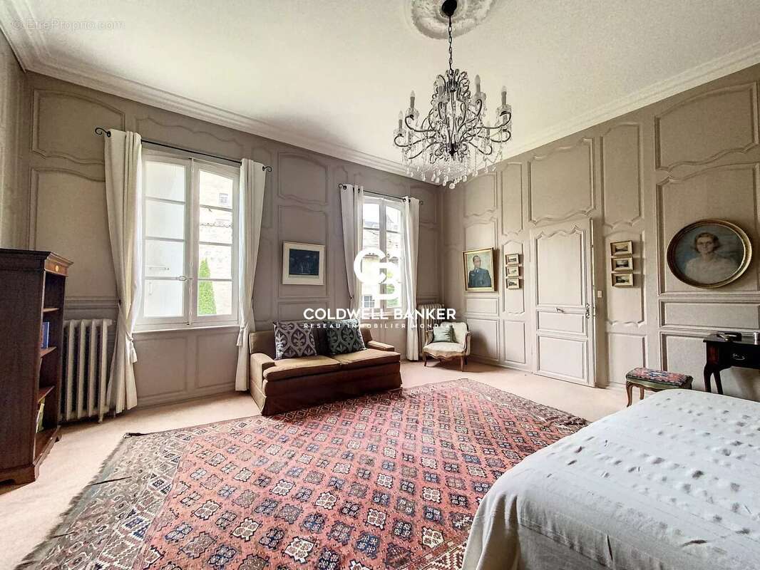 La « Maison Coquille » : une demeure bourgeoise entre symbolisme, vitraux d'art et secrets d'histoire - photo 5