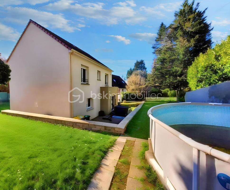 Maison à VAUX-SUR-SEINE