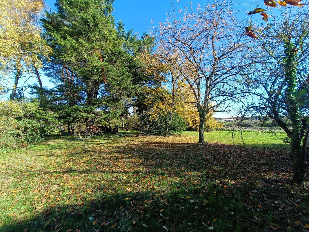 Maison à JUSSY-LE-CHAUDRIER