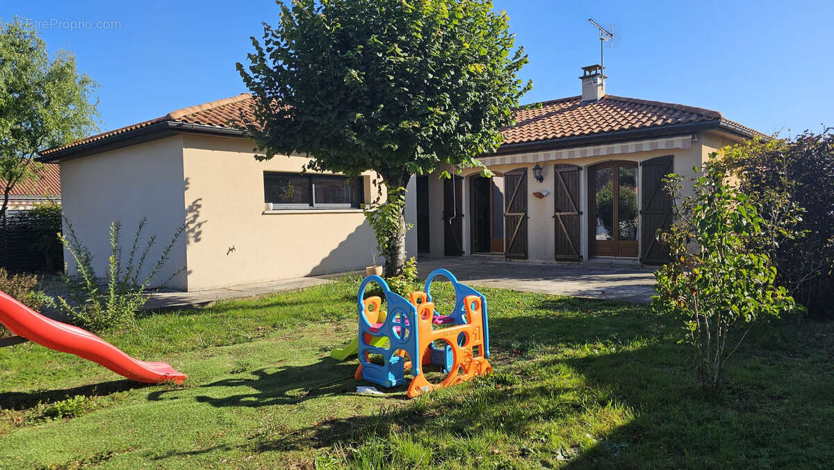 Maison à ARPAJON-SUR-CERE