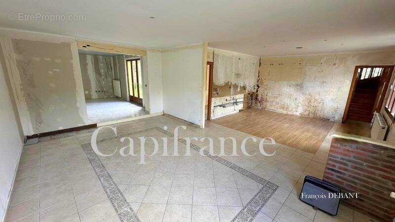 Maison à SOMMEPY-TAHURE