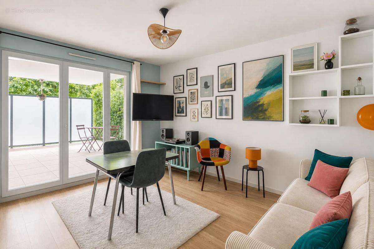 Appartement à DECINES-CHARPIEU