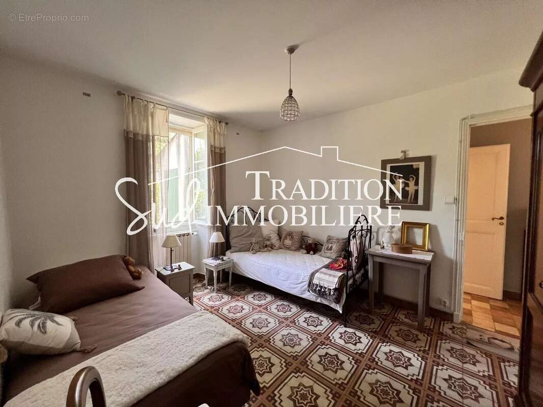 Maison à SAINT-ETIENNE-DU-GRES