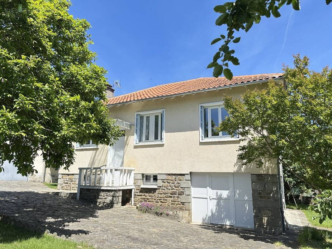 Maison à MAURS