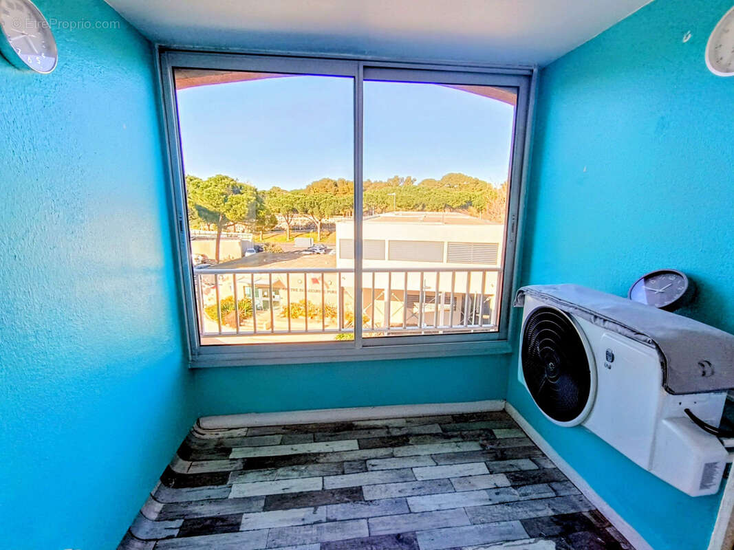 Appartement T2 avec loggia sans travaux résidence avec piscine et ascenseur proche du port au cap d'agde - photo 5