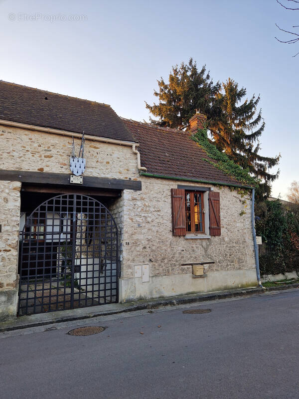 Maison à SAINT-MARTIN-LA-GARENNE