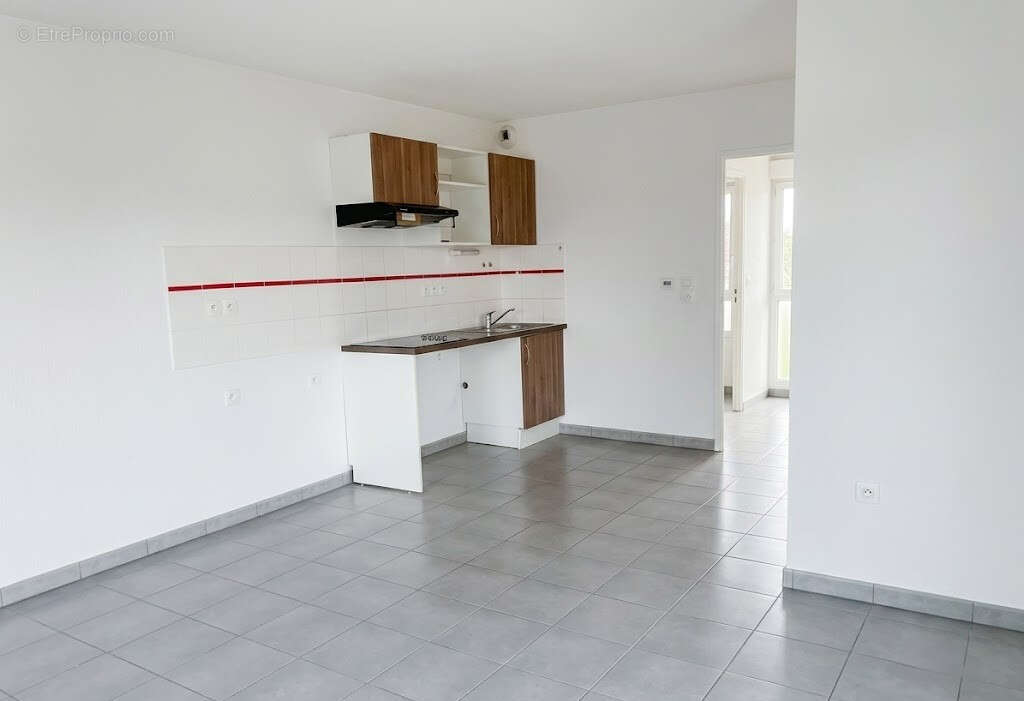 Castanet Tolosan 3 pièce(s) 55.04 m2 Box et Parking - photo 2