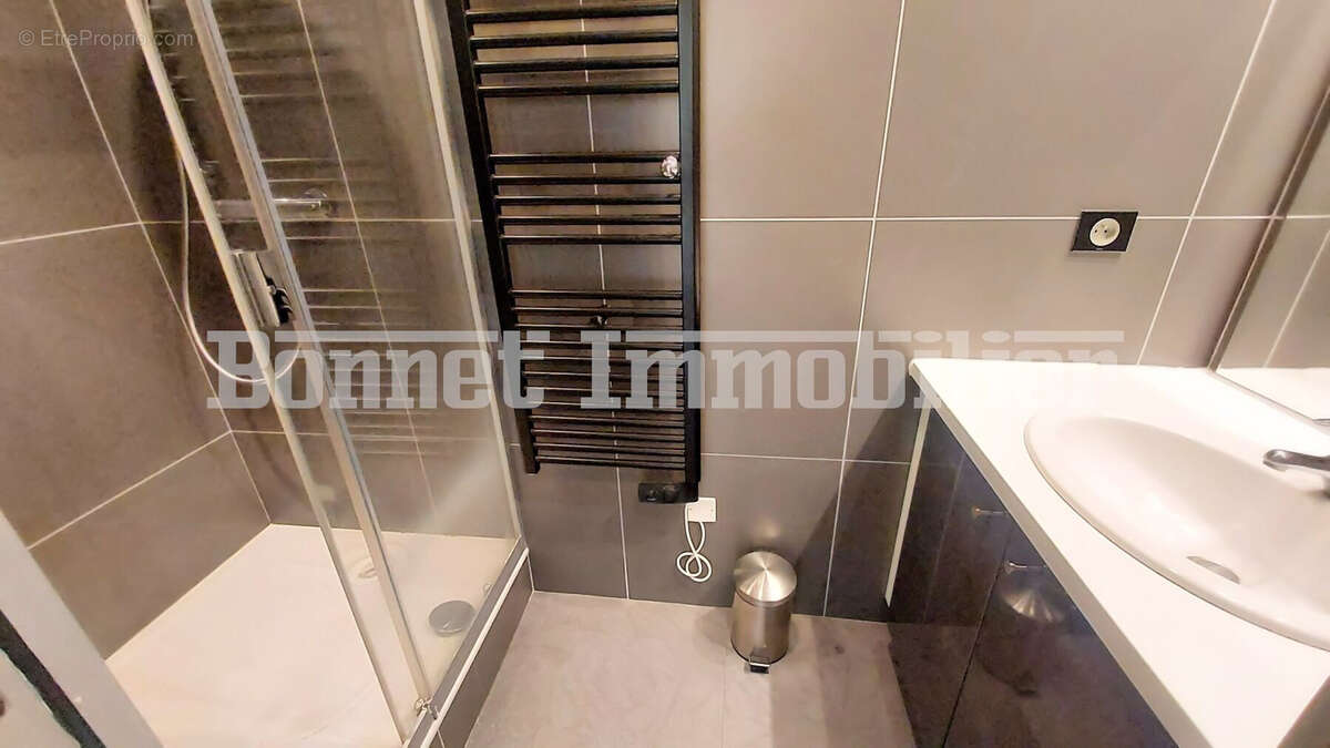 Appartement à NYONS