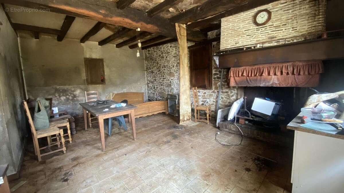 Maison à MONTEMBOEUF