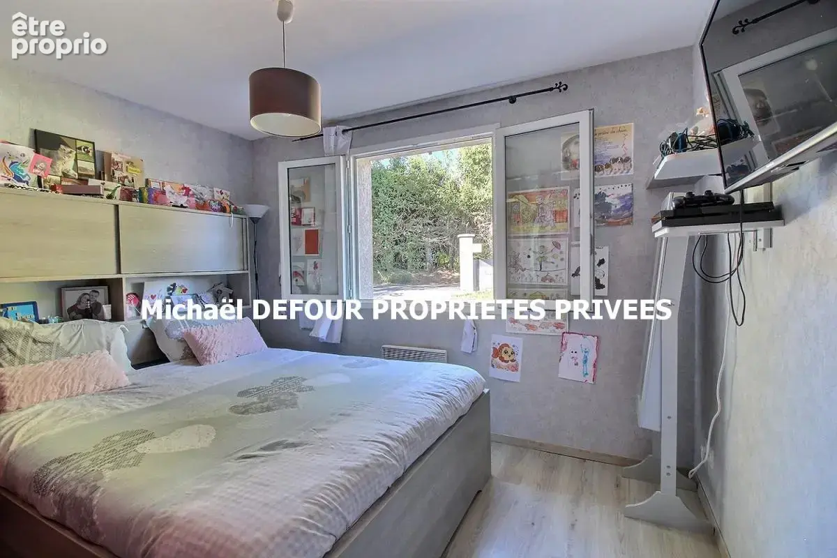 Raucoules 43290 maison plain-pied 115 m² habitables 4 chambres, bureau et garage sur 1261 m² de terrain - photo 10