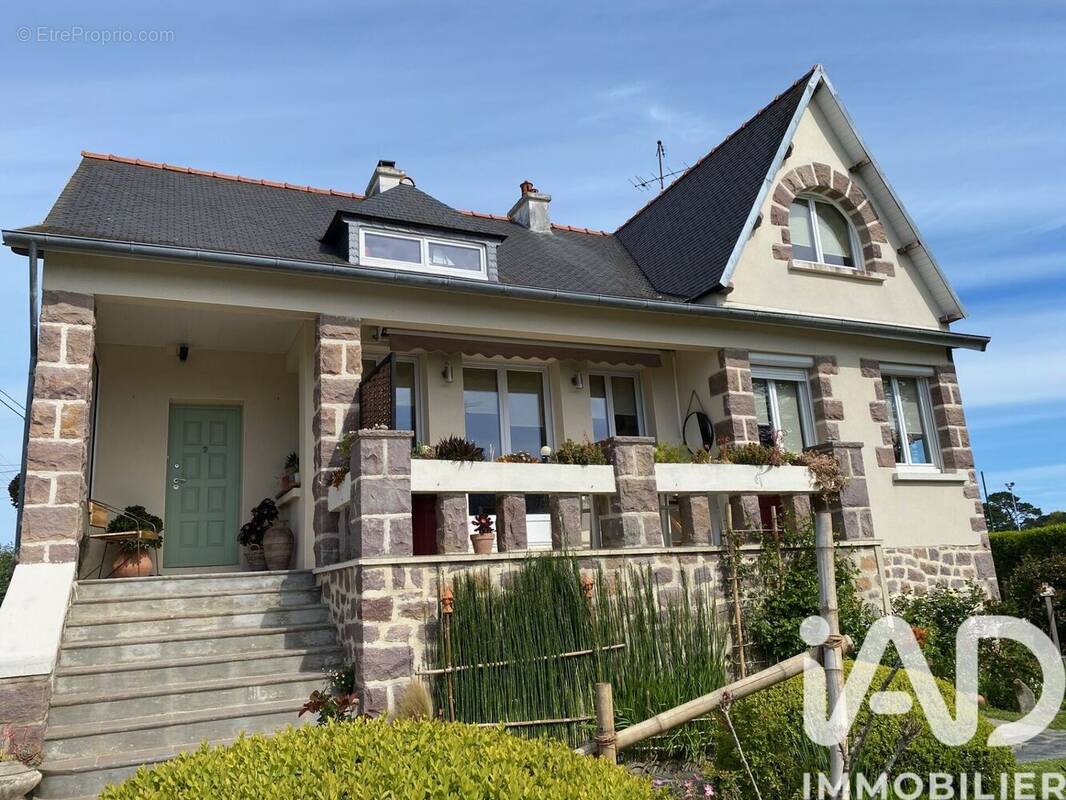 Photo 1 - Maison à PAIMPOL
