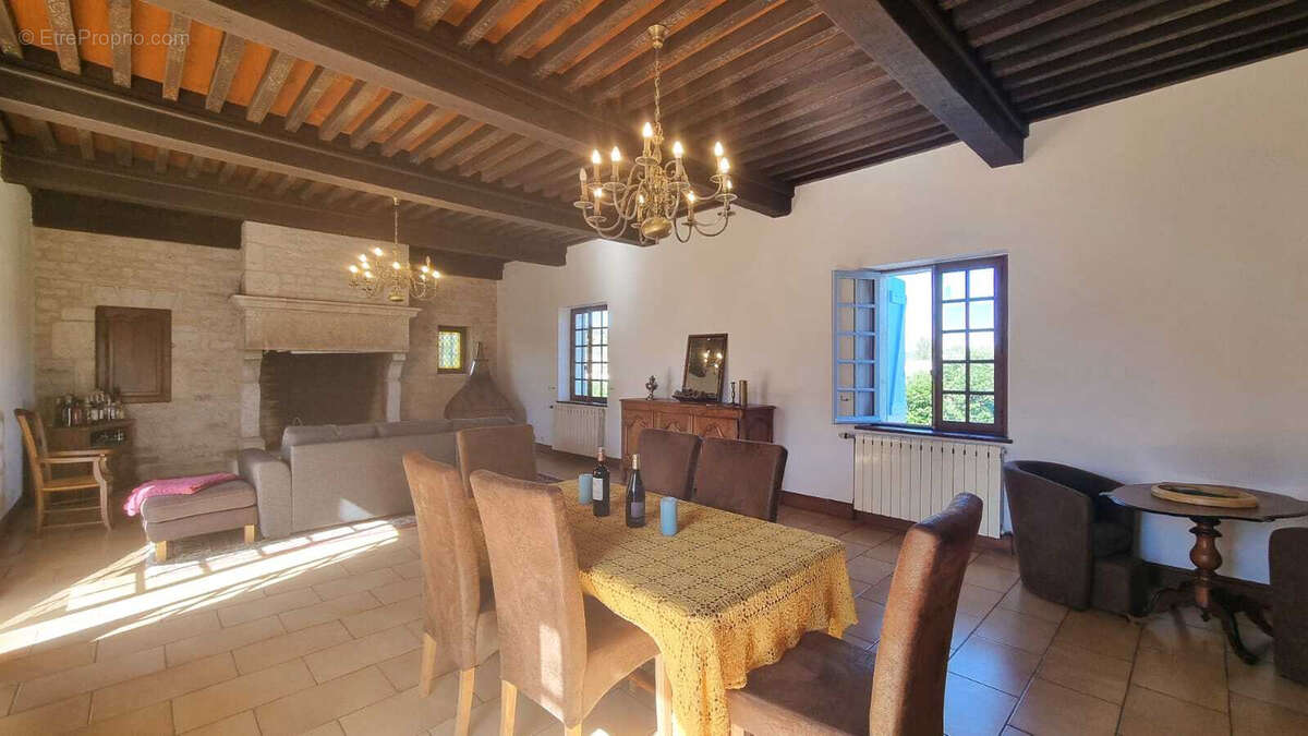 Maison à CAZES-MONDENARD