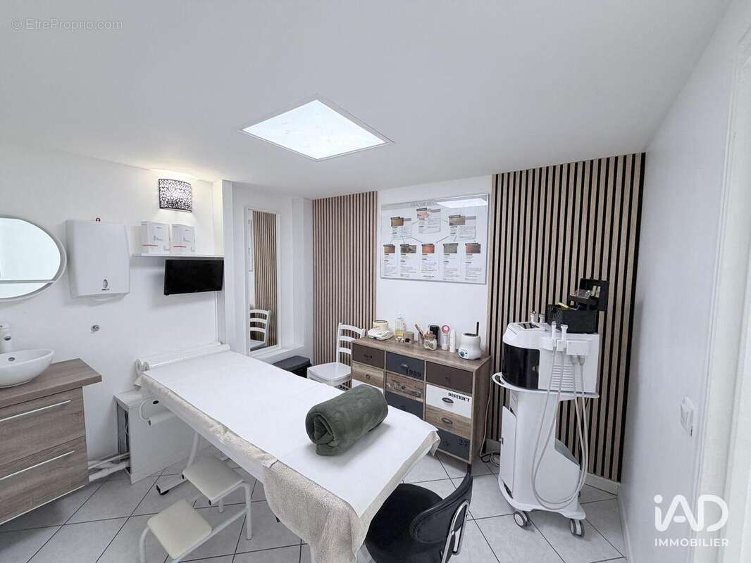 Photo 5 - Commerce à ORGEVAL