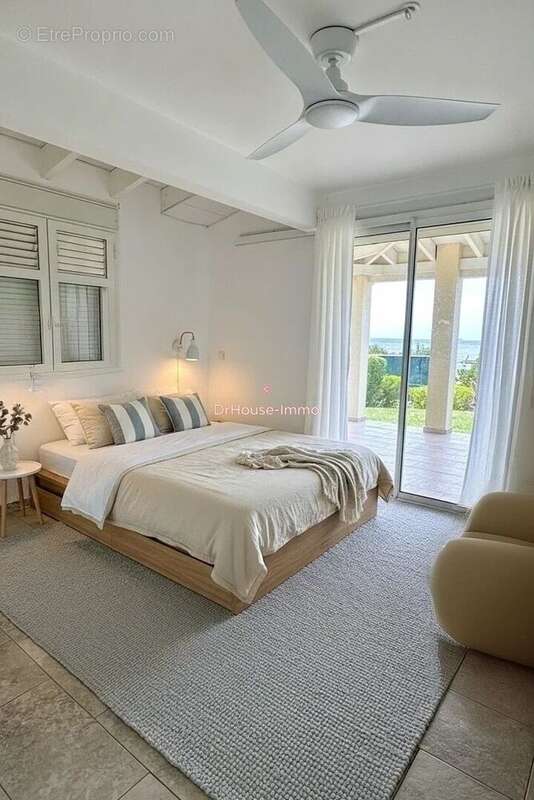 Appartement 86 m² à Le Robert  - photo 3